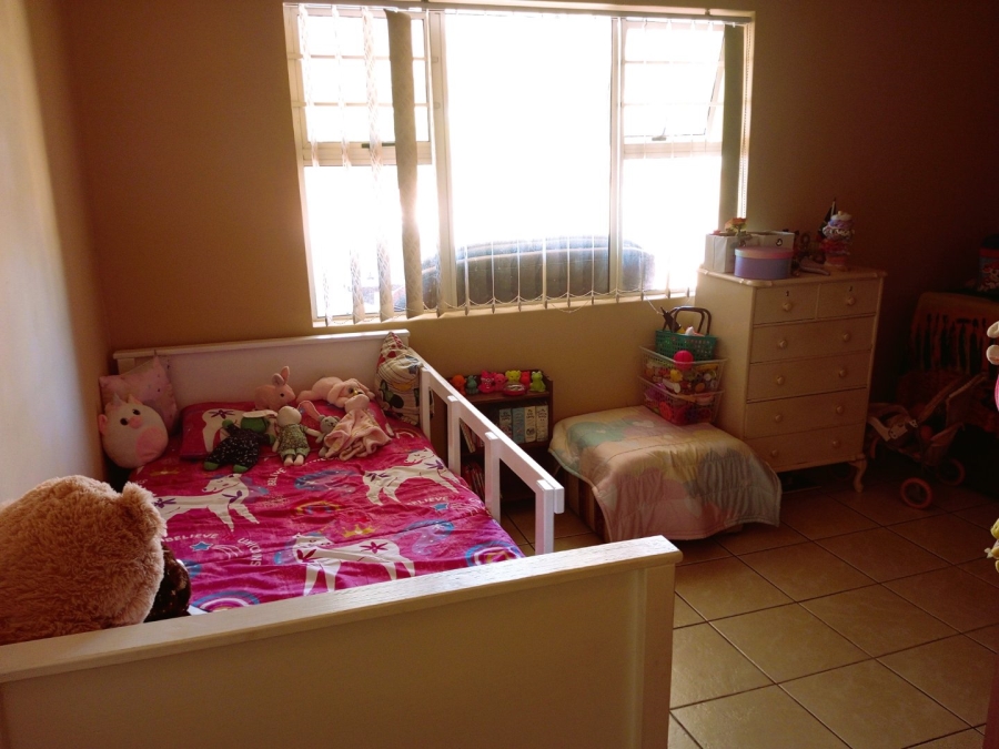 3 Bedroom Property for Sale in Amalinda North Eastern Cape